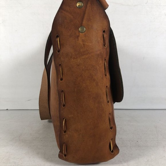 Vintage~Brown Leather Shoulder Bag~ Stitching~Flap~Turnlock - Picture 5 of 8